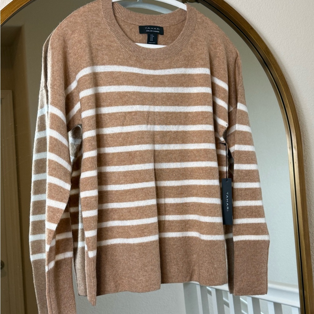 Tahari Brown and White Crewneck Sweater